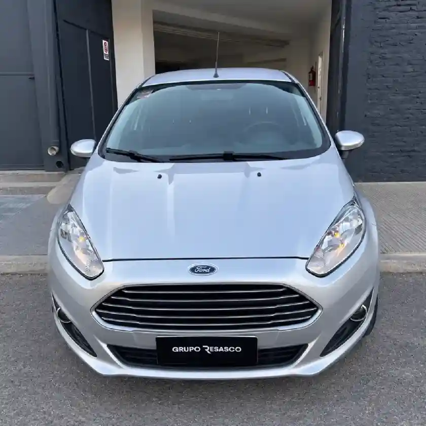 Ford Fiesta Kinetic 1.6 Se Plus 120Cv 2016 - foto 2