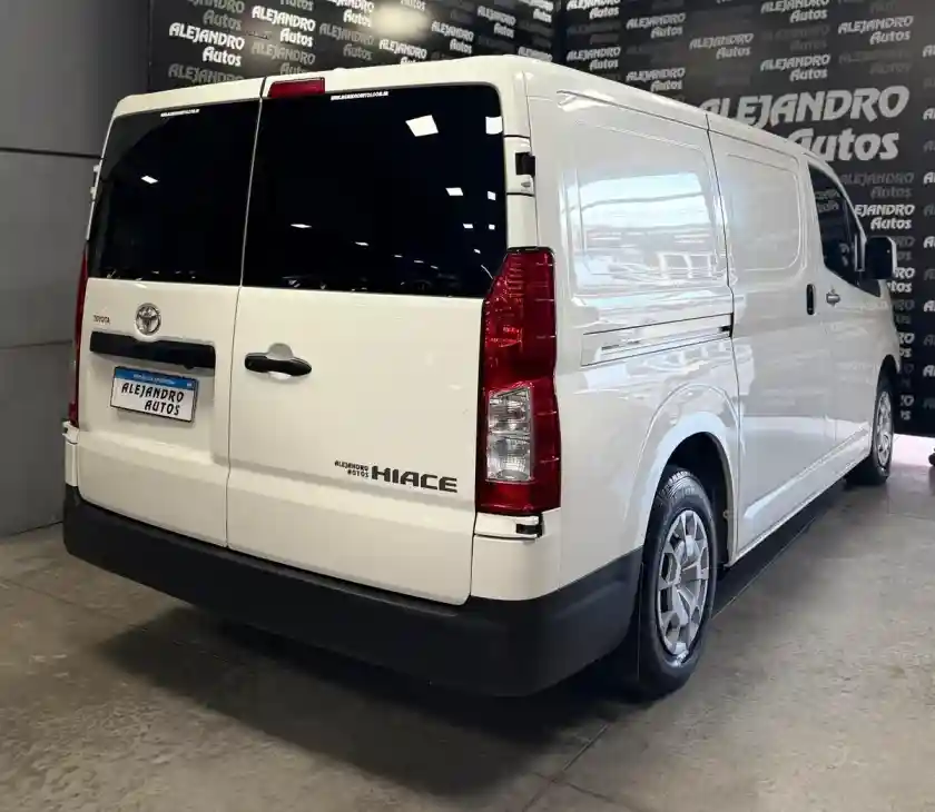 Toyota Hiace 2.8 Tdi Furgón 6At L1H1 3A 4P 2024 - foto 5