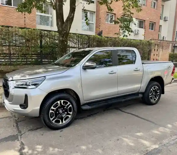 Toyota Hilux Pick-Up 2.8 Cd Srx 204Cv 4X4 At 2021 - foto 1