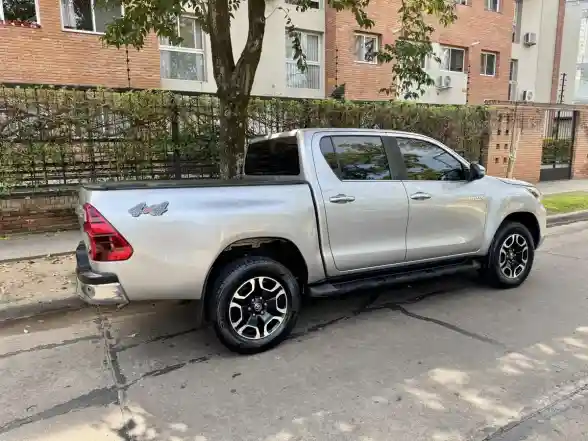 Toyota Hilux Pick-Up 2.8 Cd Srx 204Cv 4X4 At 2021 - foto 3