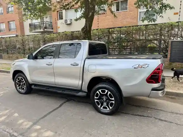 Toyota Hilux Pick-Up 2.8 Cd Srx 204Cv 4X4 At 2021 - foto 4