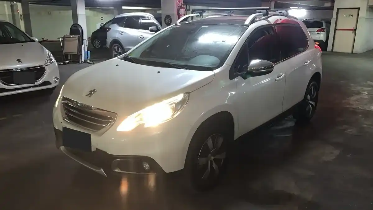 Peugeot 2008 1.6 Thp Sport 2018 - foto 1
