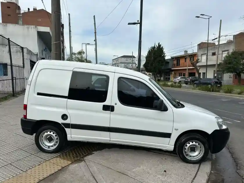 Peugeot Partner 1.6 Hdi Furgon Confort 92 5As 2018 - foto 4