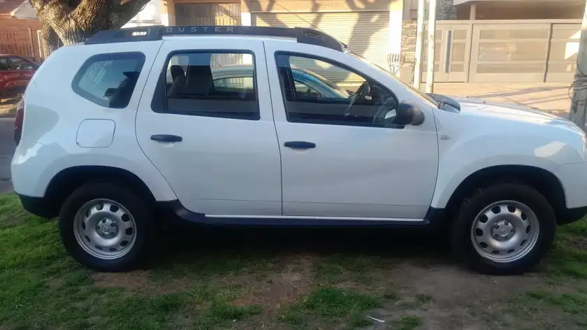 Renault Duster 1.6 Ph2 4X2 Expression 110Cv 2016 - foto 3