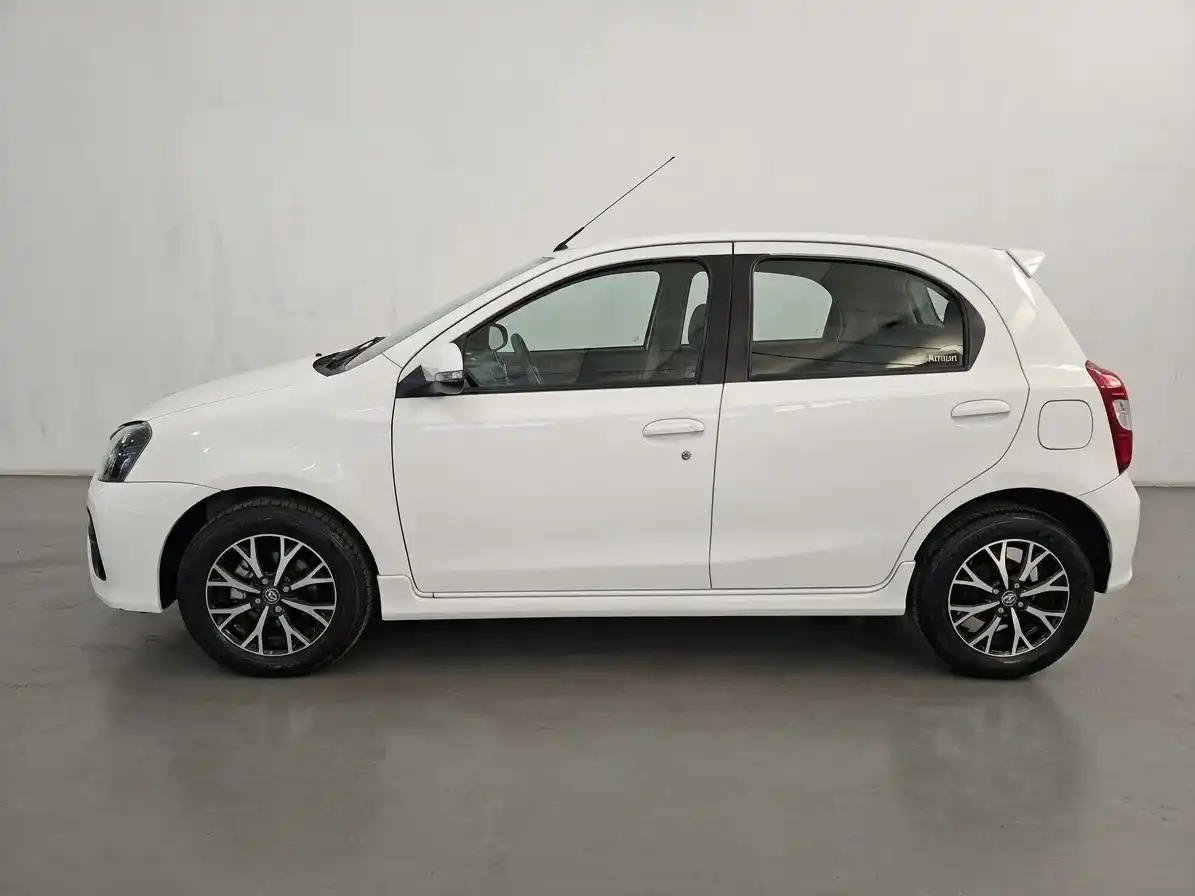 Toyota Etios 1.5 Xls Pack At 2023 - foto 2