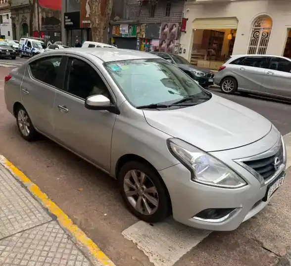 Nissan Versa 1.6 Advance At 2017 - foto 1