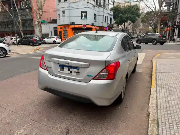 Nissan Versa 1.6 Advance At 2017 - foto 3