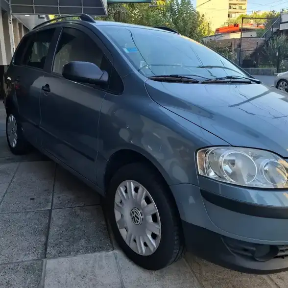 Volkswagen Suran 1.6 I Comfortline 80A 2008 - foto 2