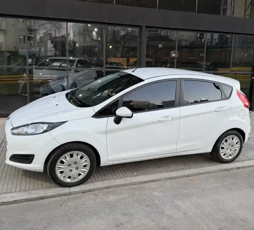 Ford Fiesta 1.6 S Mt 5 Puertas 2017 - foto 2