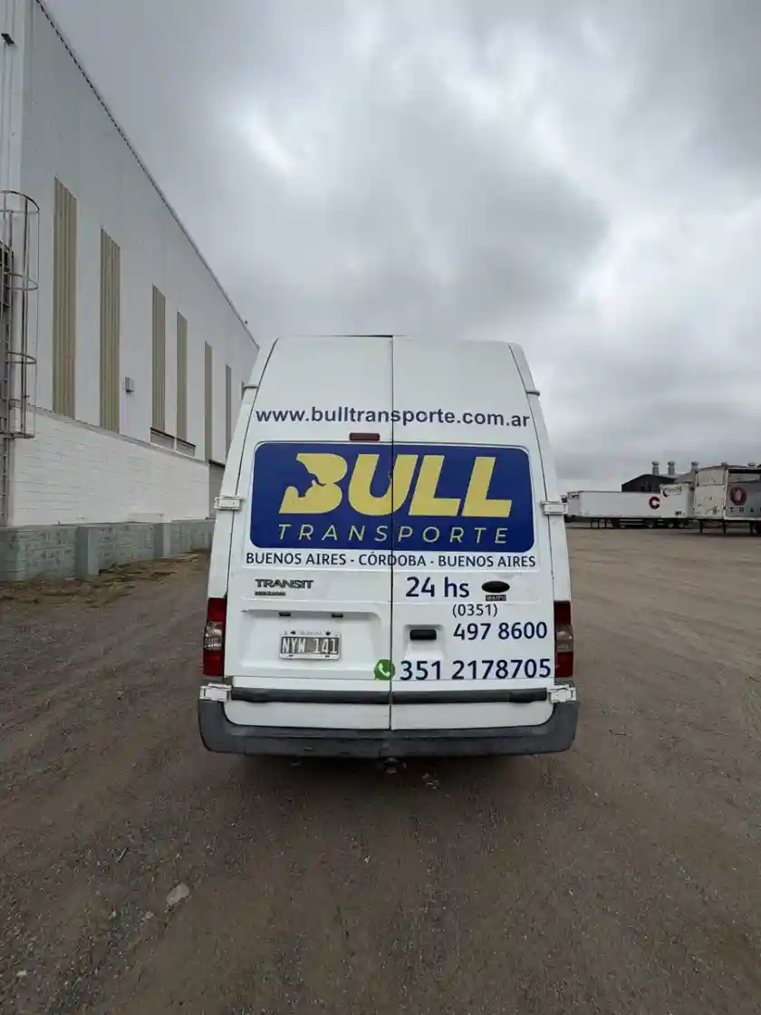 Ford Transit 2.2 Furgon Corto Tdci Aa Tm (2933) 2014 - foto 3