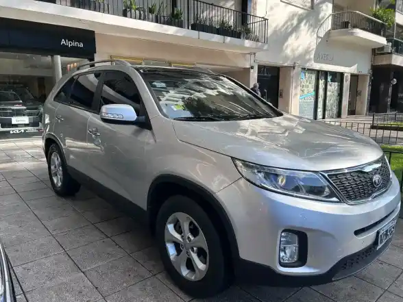 Kia Sorento 2.4 Ex 4X2 6At 2012 - foto 4