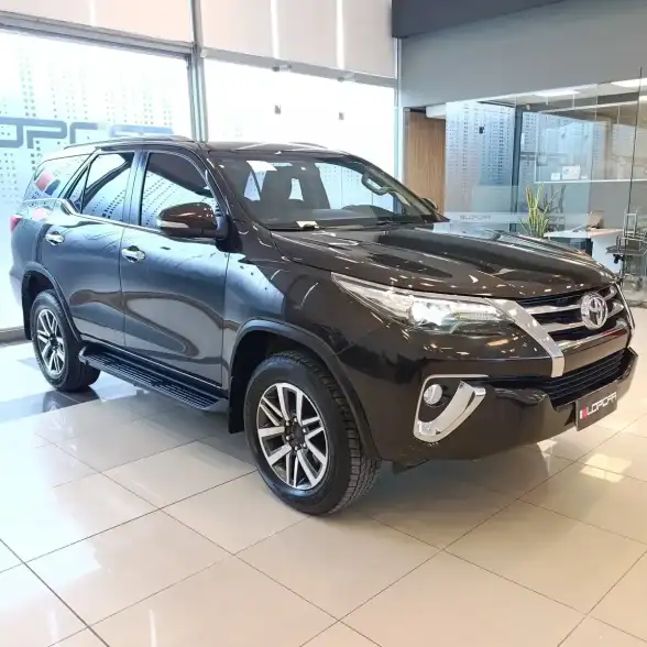 Toyota Sw4 2.8 Srx 177Cv 4X4 7As At 2016 - foto 3