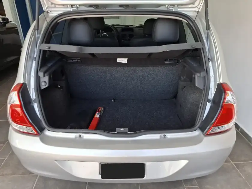 Renault Clio Mío 1.2 Confort Pack Sat 3P 2016 - foto 5