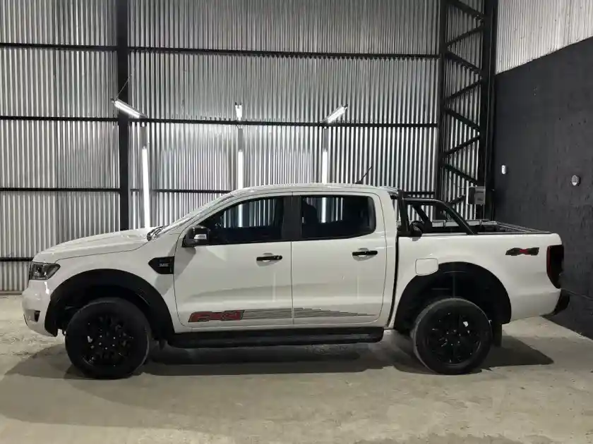 Ford Ranger 3.2 Cd Limited Tdci 200Cv Automática 2023 - foto 2