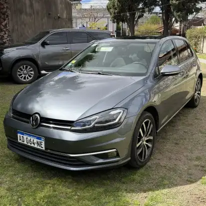 Volkswagen Golf 1.4 Highline Tsi Dsg 2018 - foto 1