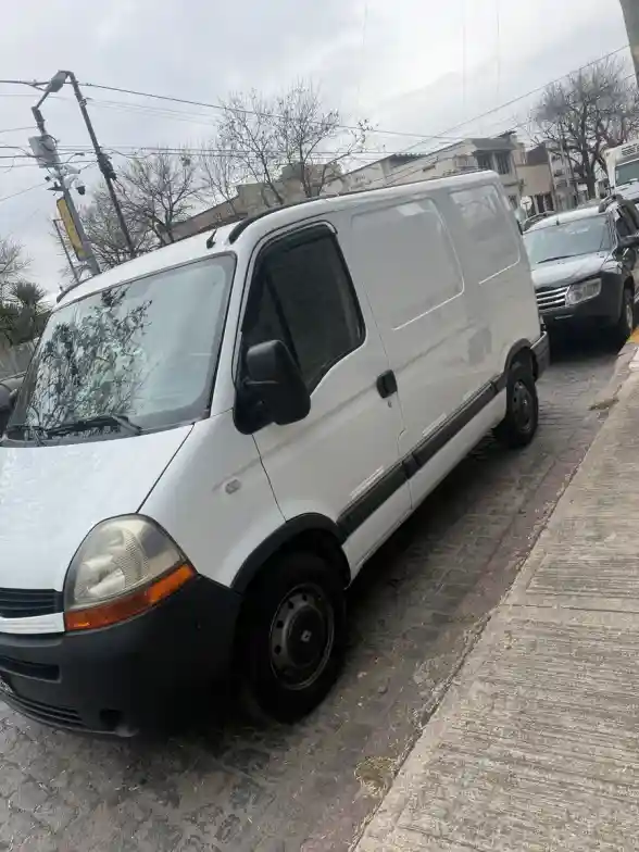 Renault Master 2.5 Ph3 Dci120 L1H1 Pkcn Furgon Corto 2011 - foto 3