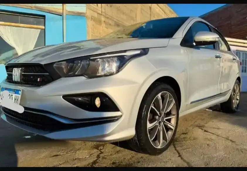Fiat Cronos 1.8 16V Precision 2022 - foto 1