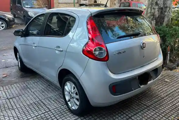 Fiat Palio 1.4 Attractive 85Cv C/Pack Seguridad 2013 - foto 3