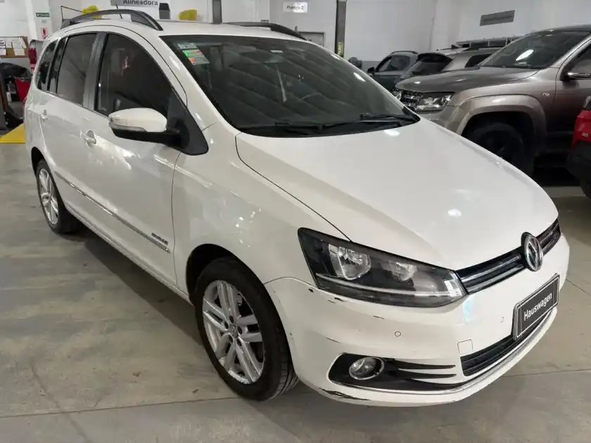 Volkswagen Suran 1.6 Highline Msi 110Cv 2016 - foto 3