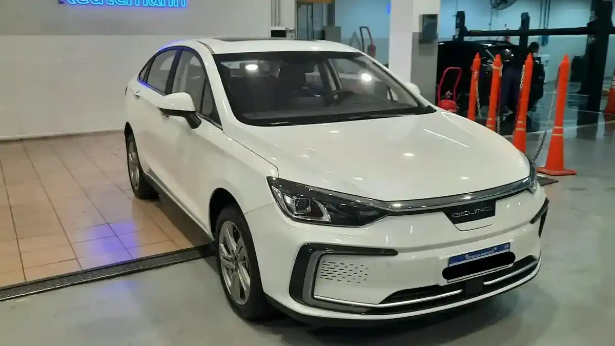 Baic Eu5 0.0 Eu5 2025 - foto 3