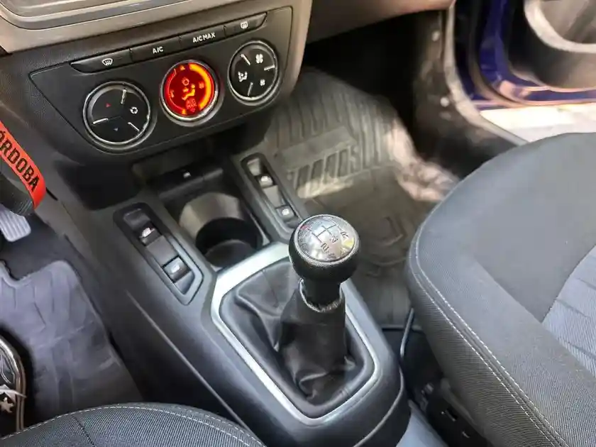 Citroën C-Elysée Feel Hdi 92 1.6 2018 - foto 2