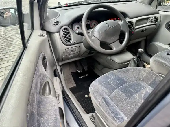 Renault Scénic 1.6L 16V Confort 2010 - foto 2
