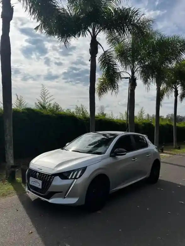 Peugeot 208 1.6 Feline Tiptronic 2022 - foto 5