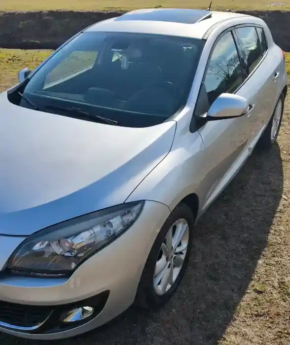 Renault Mégane Iii 2.0 Privilege Ph2 2013 - foto 1