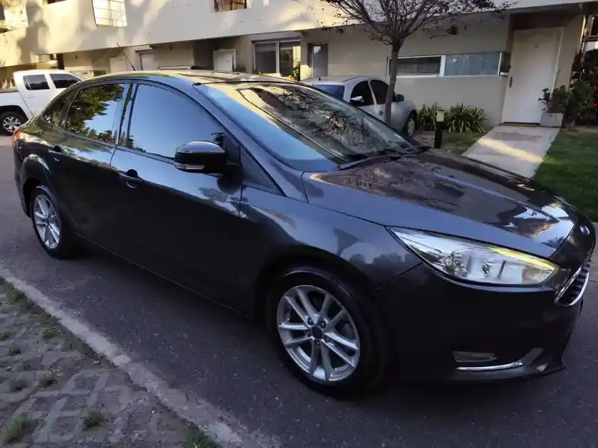 Ford Focus Iii 2.0 Se Plus Mt 2017 - foto 4