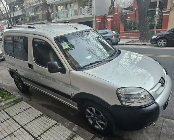 Peugeot Partner Patagónica 1.6 Hdi Vtc Plus 92 2021 - foto 3