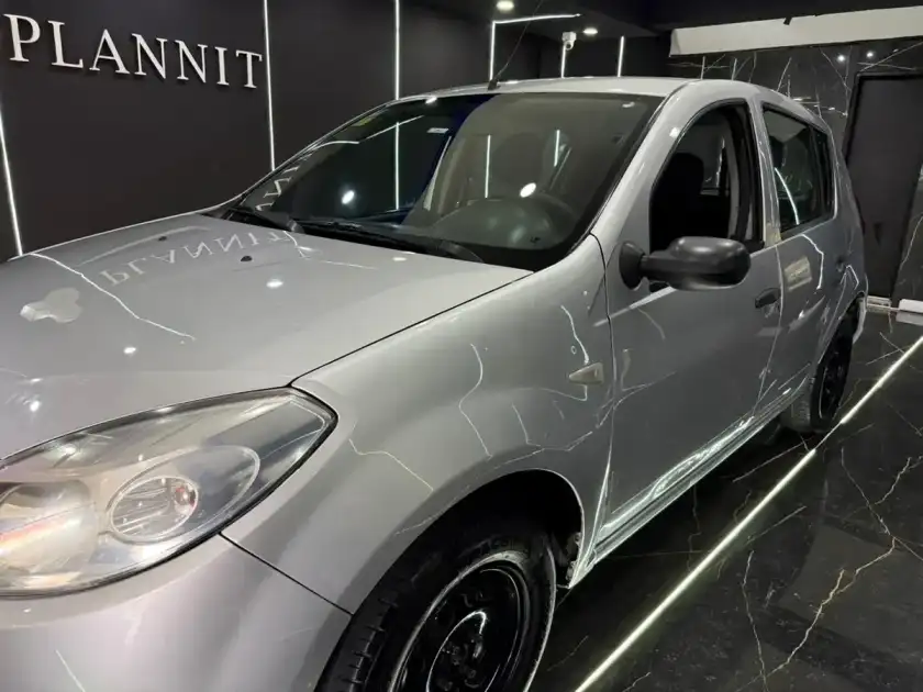 Renault Sandero 1.6 Confort 2009 - foto 1