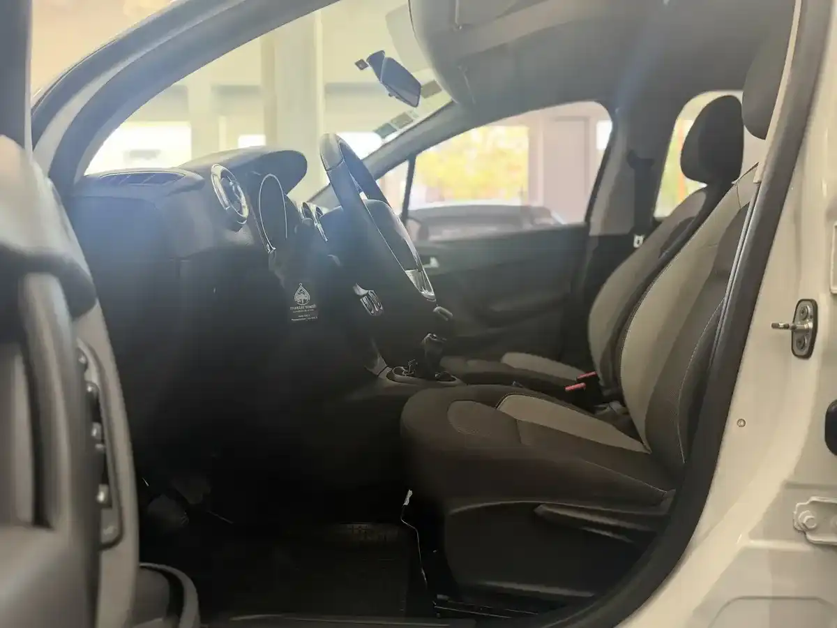Citroën C3 1.6 Vti 115 Feel 2020 - foto 4