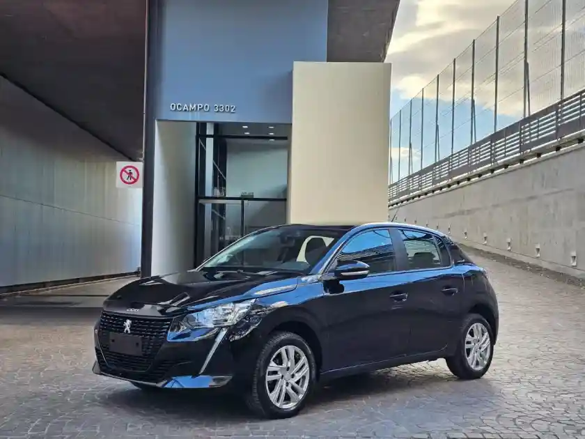 Peugeot 208 1.6 Active Pack Tiptronic 2023 - foto 1
