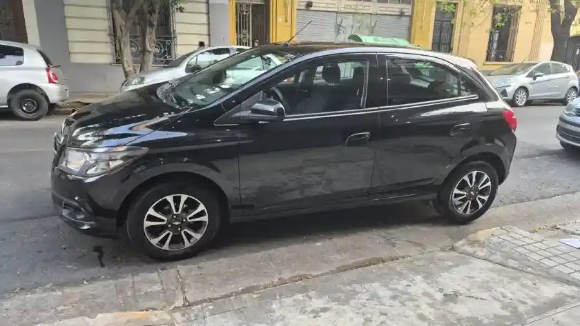Chevrolet Onix 1.4 Ltz 98Cv 2016 - foto 2