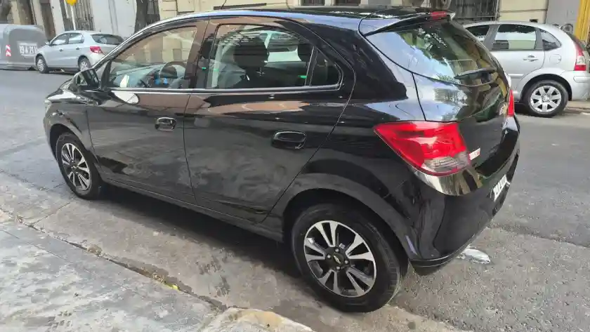 Chevrolet Onix 1.4 Ltz 98Cv 2016 - foto 4