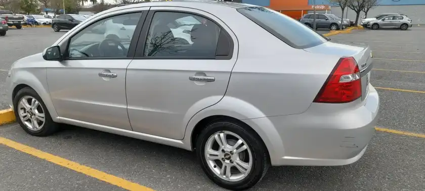 Chevrolet Aveo 1.6 Lt 2010 - foto 4