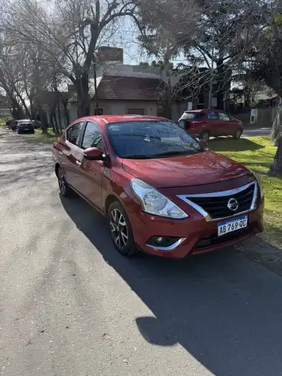 Nissan Versa 1.6 Exclusive At 2017 - foto 2