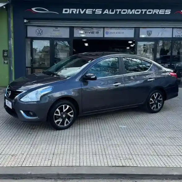 Nissan Versa 1.6 Exclusive At 2017 - foto 1