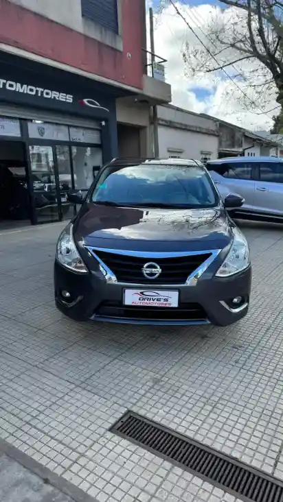 Nissan Versa 1.6 Exclusive At 2017 - foto 3