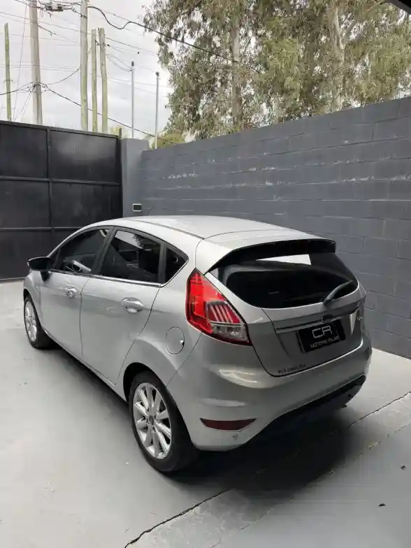 Ford Fiesta Kinetic 1.6 Titanium Powershift 120Cv 2019 - foto 4