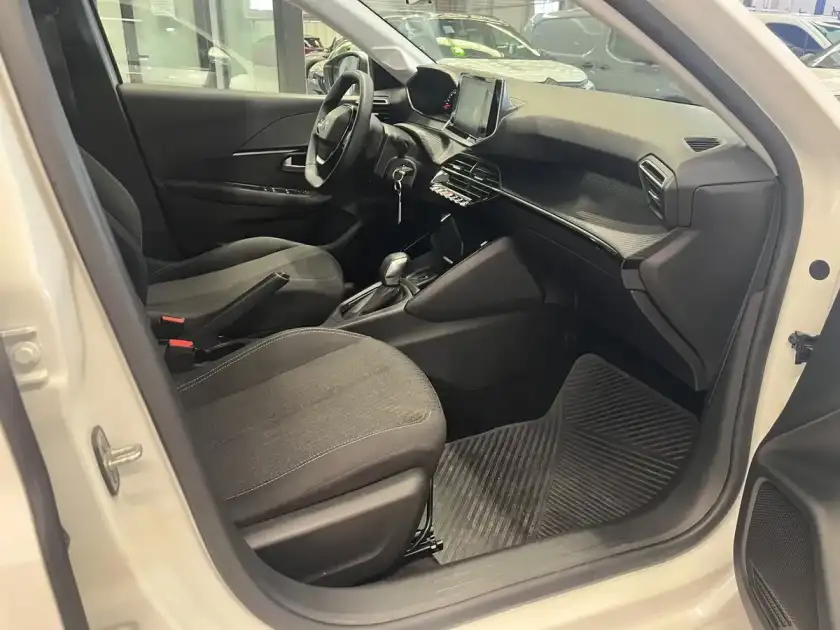Peugeot 208 1.6 Active Tiptronic 2022 - foto 3