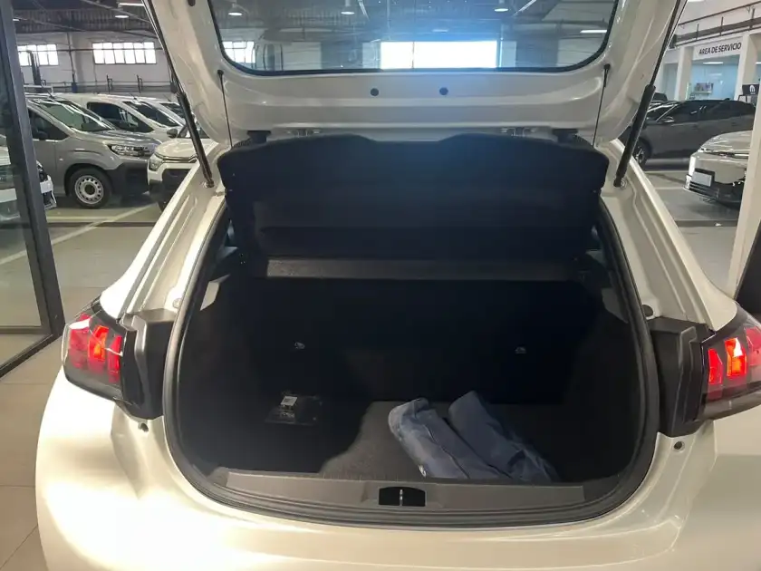 Peugeot 208 1.6 Active Tiptronic 2022 - foto 4