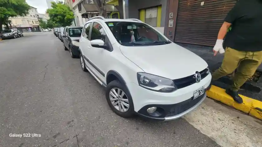 Volkswagen Crossfox 1.6 Highline Cuero 2013 - foto 1