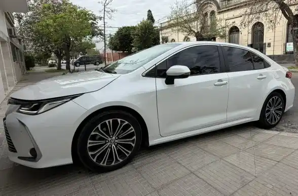 Toyota Corolla 2.0 Seg Cvt 170Cv 2023 - foto 1