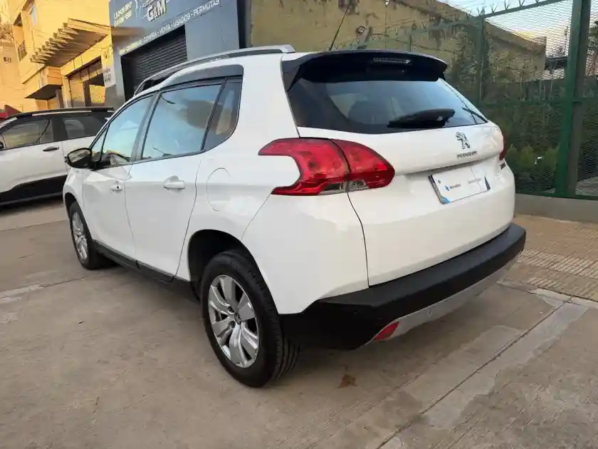 Peugeot 2008 1.6 Allure Tiptronic 2018 - foto 5
