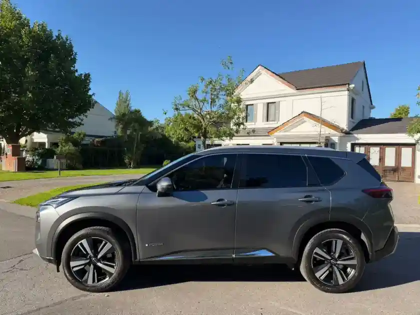 Nissan X-Trail E-Power Exclusive Cvt 2025 - foto 2