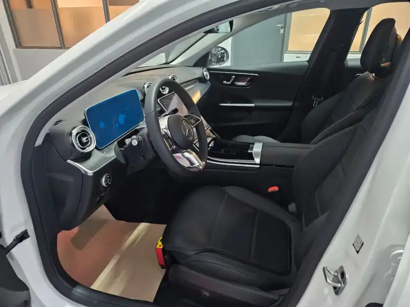 Mercedes-Benz Clase C 2.0 Mhev C300 Avantgarde 258Cv 2026 - foto 4