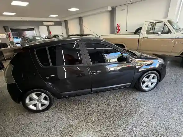 Renault Sandero 1.6 Privilege Nav 105Cv 2013 - foto 5