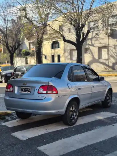 Chevrolet Classic 1.4 Lt Spirit 2011 - foto 4