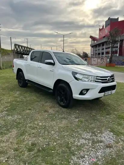 Toyota Hilux Pick-Up 2.8 Cd Srv Pack 177Cv 4X2 2017 - foto 2